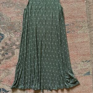 Elegant Green Sleeveless Dress